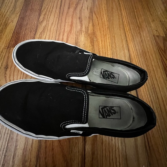 Slip on black vans - Picture 1 of 3